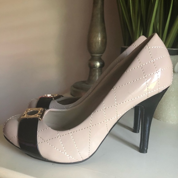 W Shoes - Wide fit from U.K. Taupe quilted look w/ buckle.